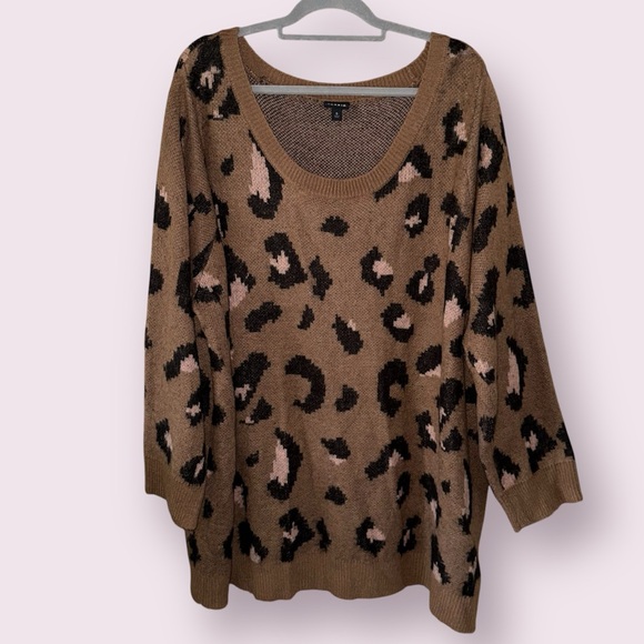 ⬇️Torrid Size 6 Leopard Print Crew Neck Sweater - Picture 4 of 9